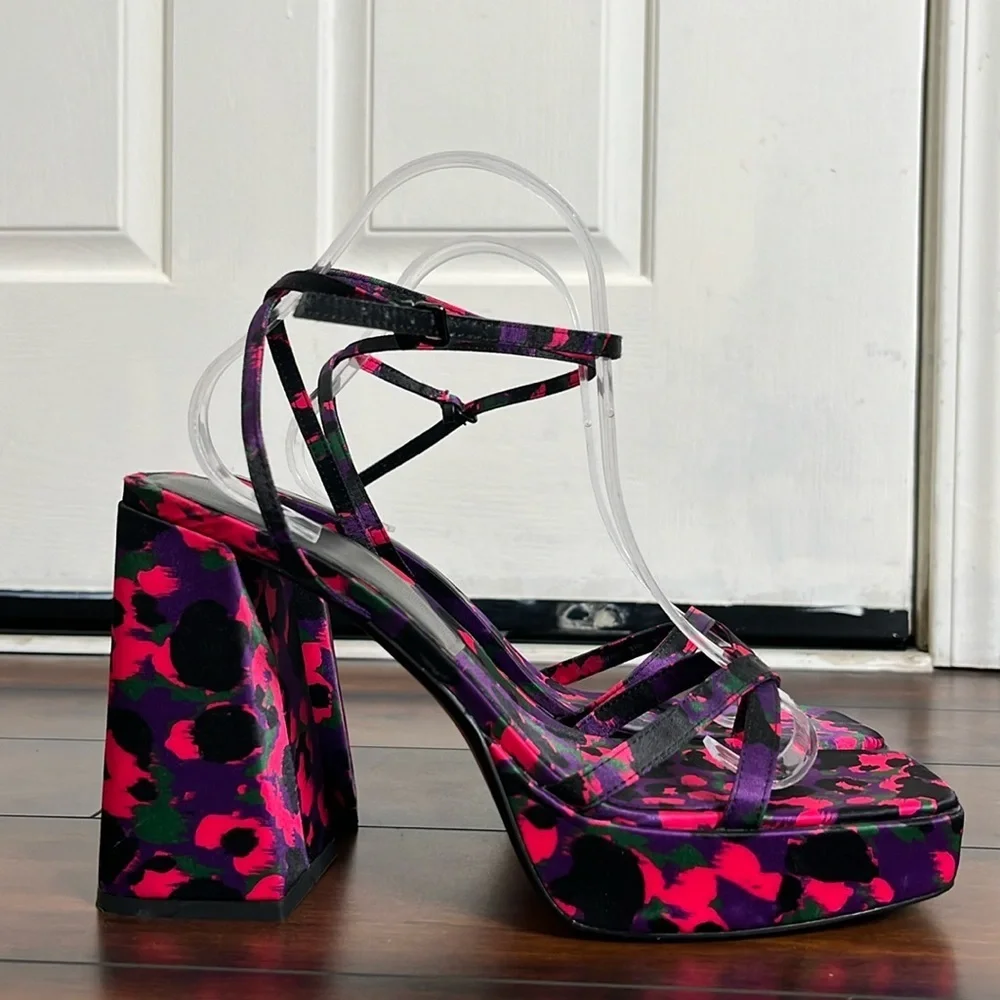NWOB Zara Platform Sandals Women's size‎ 10 Purple Pink Leopard Print Block Heel